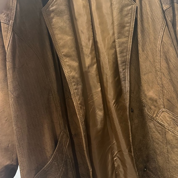 Express Limited - Picture 7 of 14